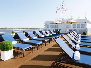 american queen voyages victory i and ii sun deck