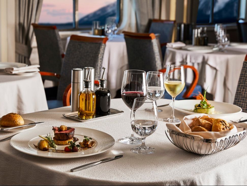 Silversea North America cruises dining